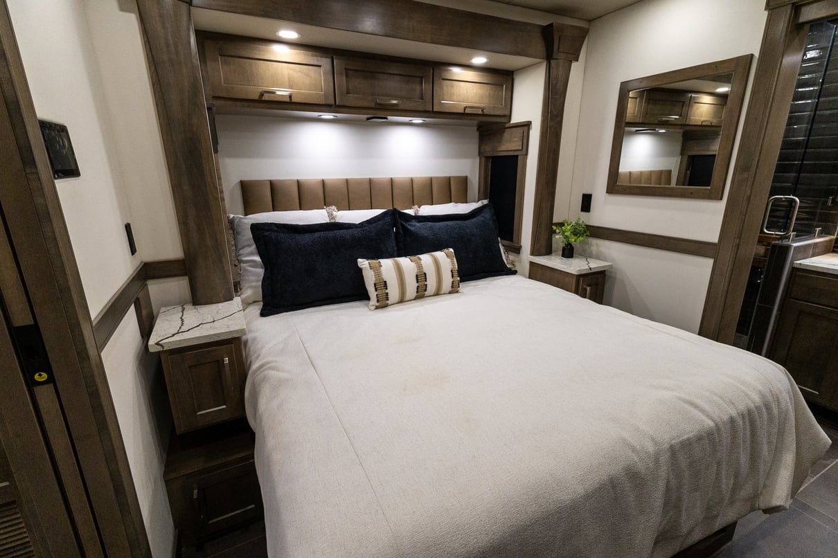 2026 SHOWHAULER ADVENTURE A4502 gallery image-26