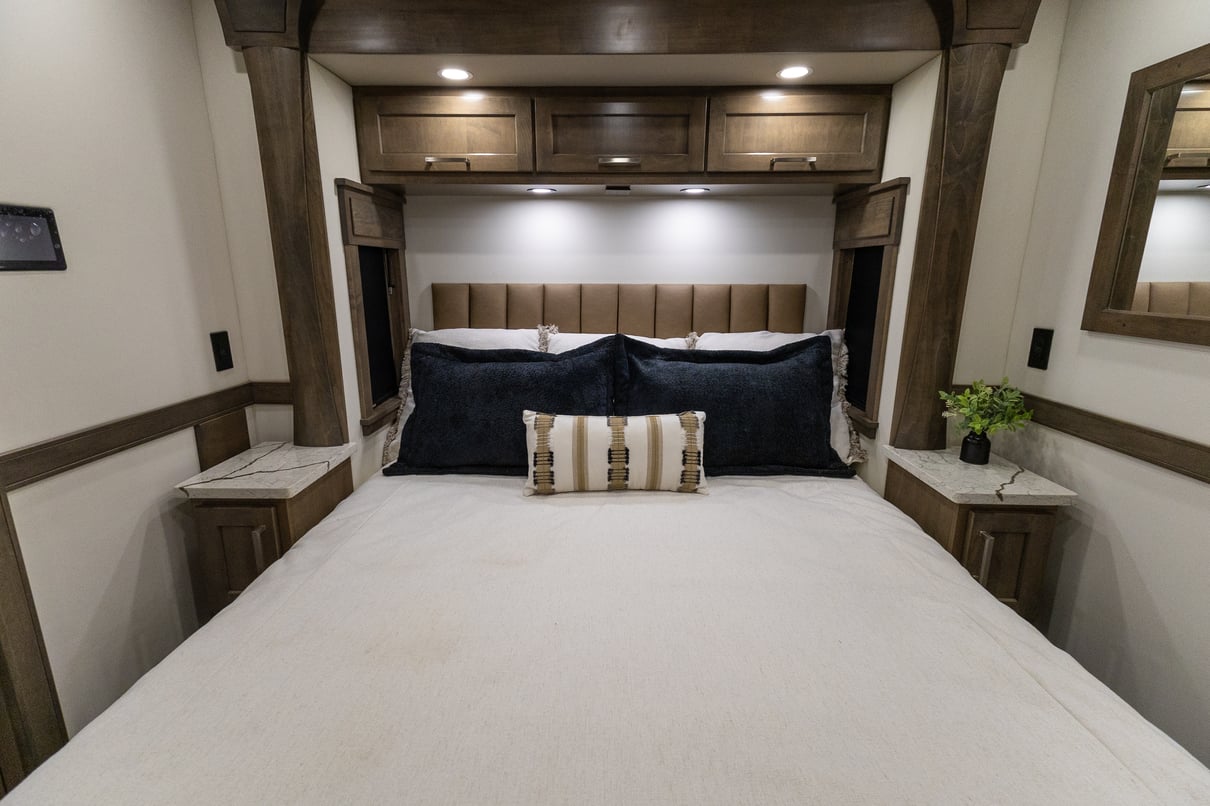 2026 SHOWHAULER ADVENTURE A4502 gallery image-27