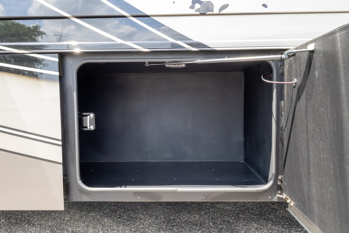 2026 SHOWHAULER ADVENTURE A4502 gallery image-40