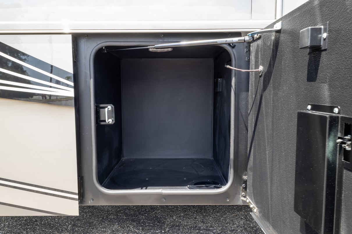 2026 SHOWHAULER ADVENTURE A4502 gallery image-41