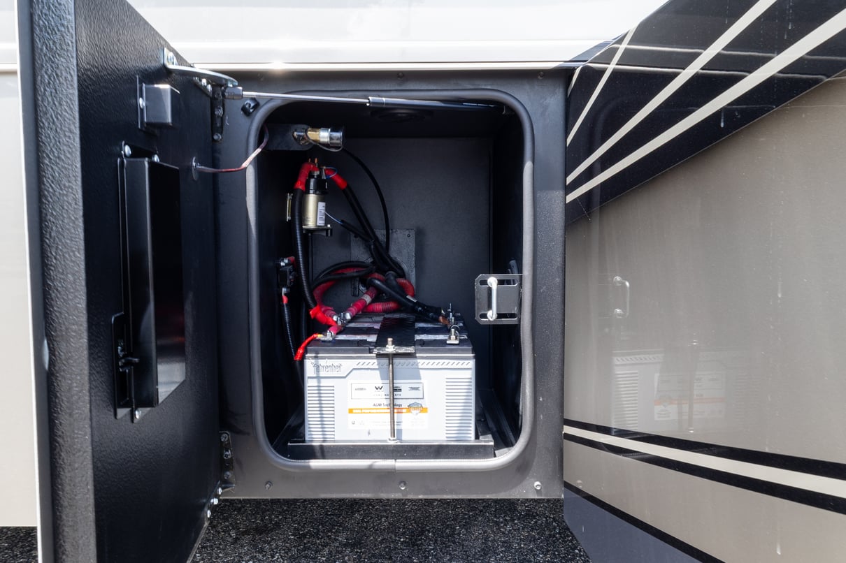 2026 SHOWHAULER ADVENTURE A4502 gallery image-43