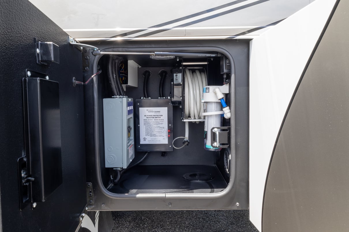 2026 SHOWHAULER ADVENTURE A4502 gallery image-48