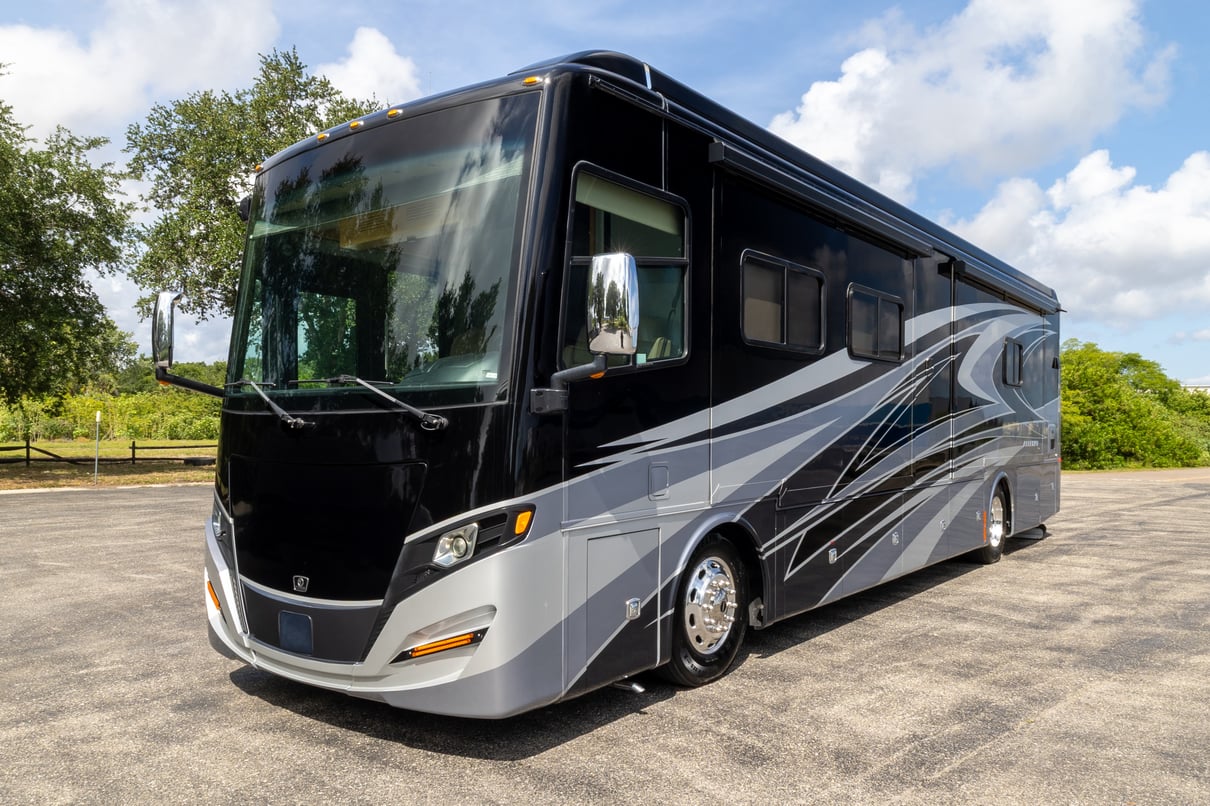 2022 Tiffin Allegro Red 37PA gallery image-11