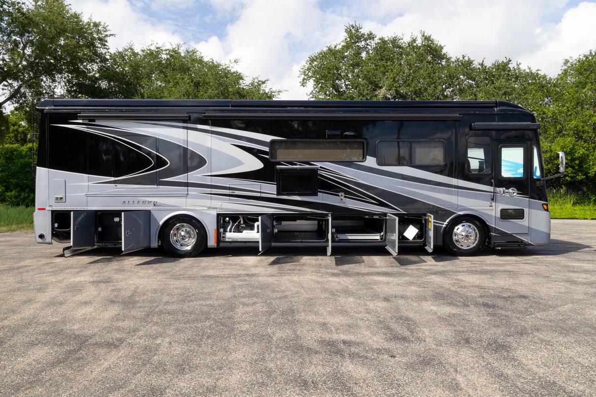 2022 Tiffin Allegro Red 37PA gallery image-29