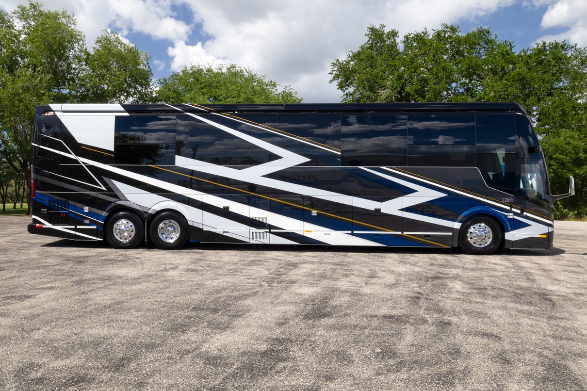 2026 Prevost Loki H3 45 LC023 gallery image-3