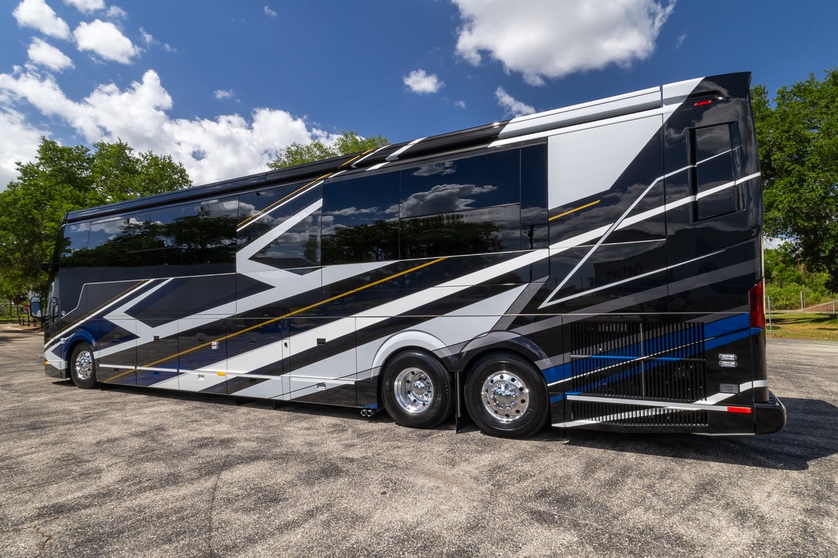 2026 Prevost Loki H3 45 LC023 gallery image-8
