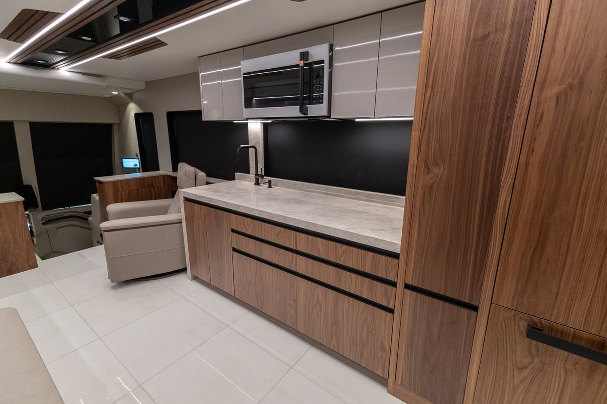 2026 Prevost Loki H3 45 LC023 gallery image-20