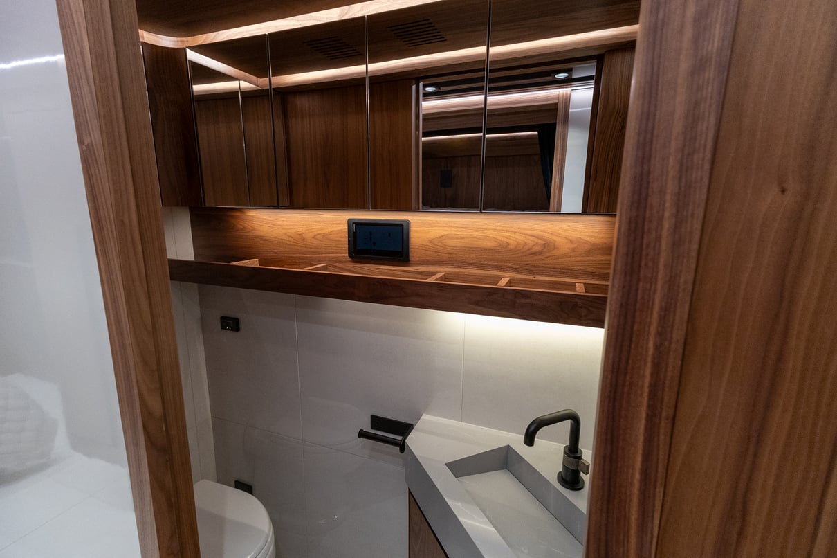 2026 Prevost Loki H3 45 LC023 gallery image-22