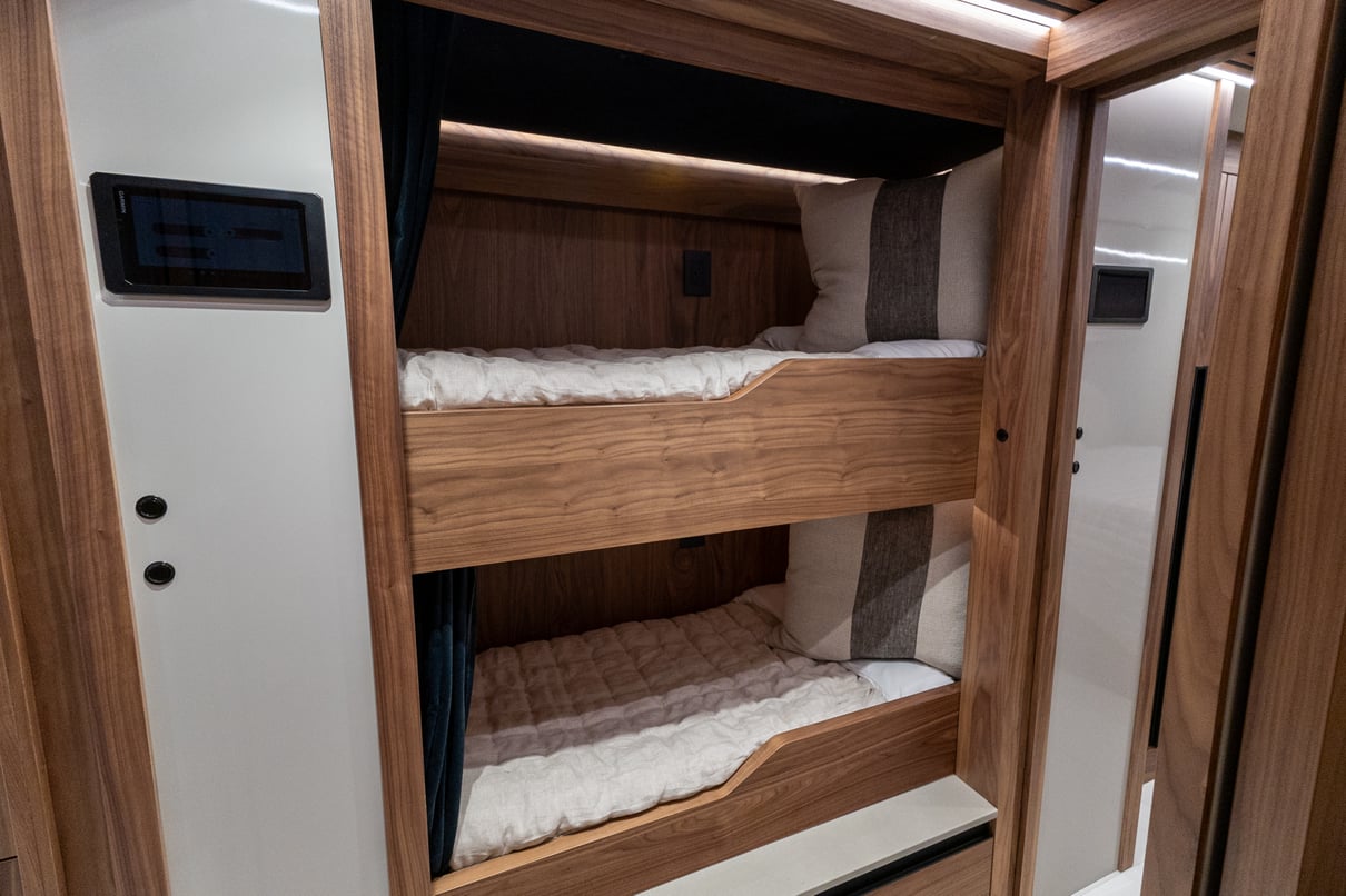 2026 Prevost Loki H3 45 LC023 gallery image-24