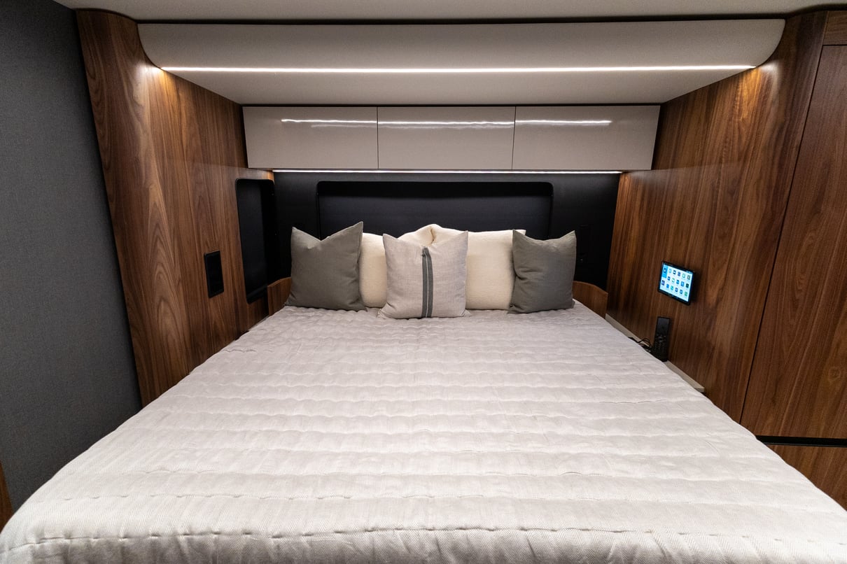 2026 Prevost Loki H3 45 LC023 gallery image-26