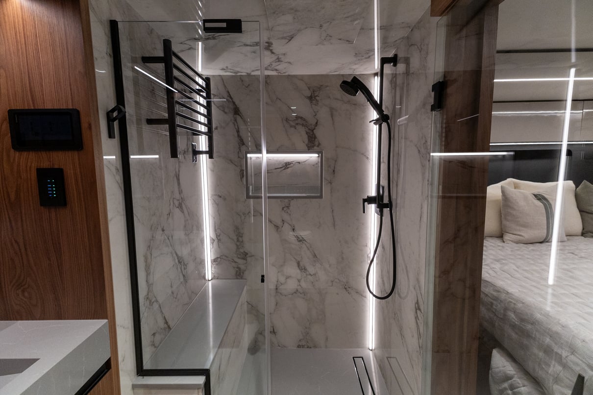 2026 Prevost Loki H3 45 LC023 gallery image-31