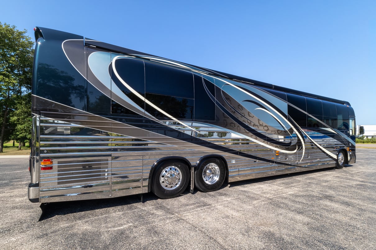 2006 Prevost Country Coach XL II gallery image-4