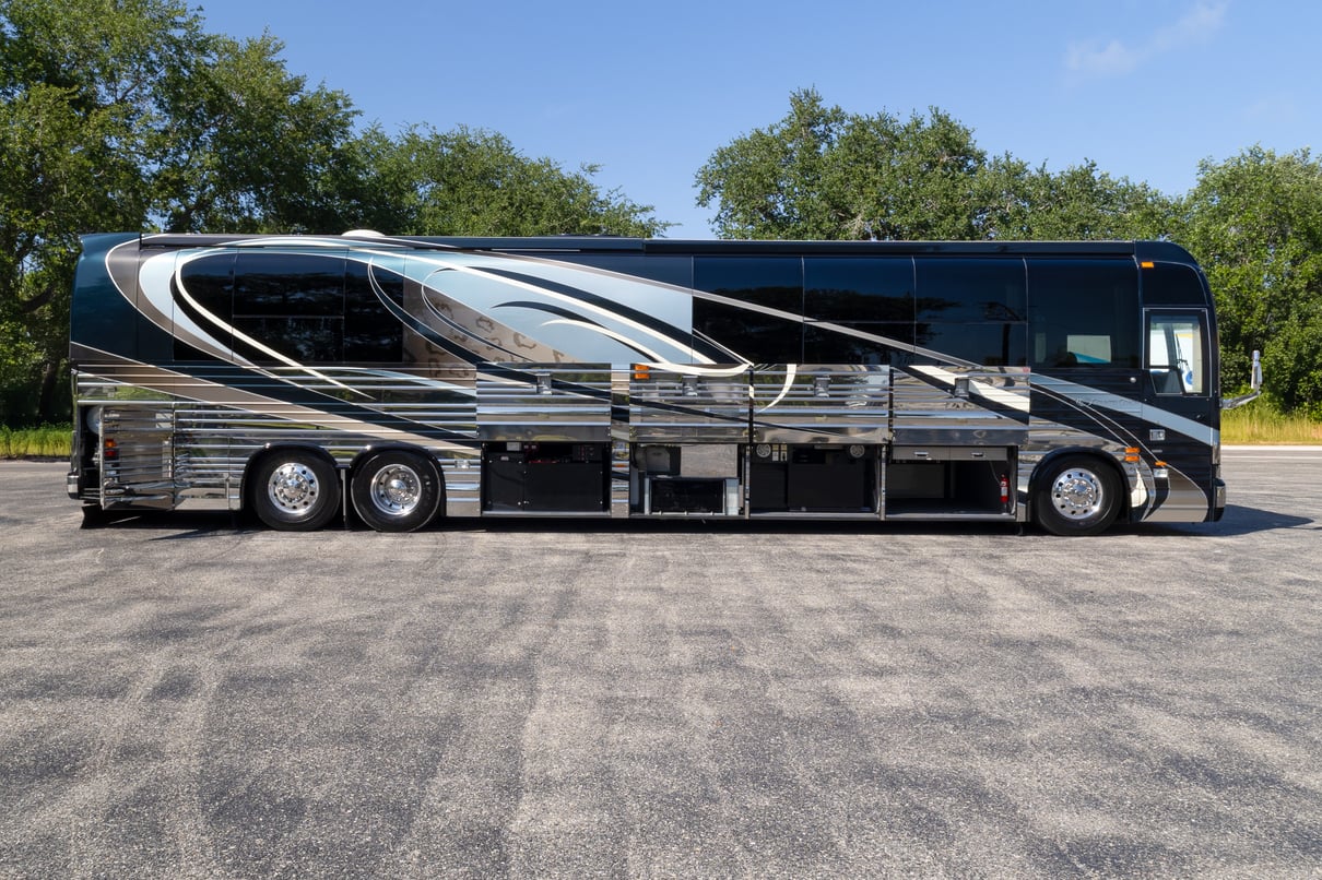 2006 Prevost Country Coach XL II gallery image-32