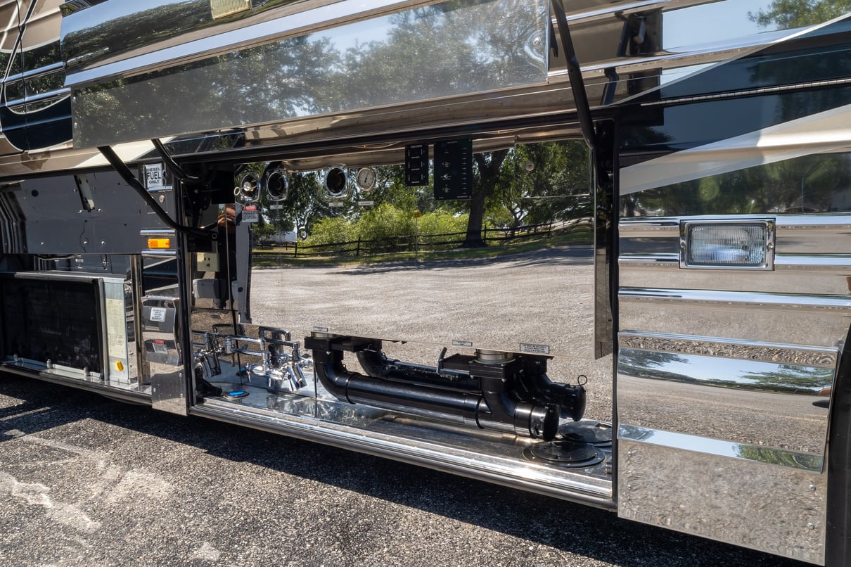 2006 Prevost Country Coach XL II gallery image-39