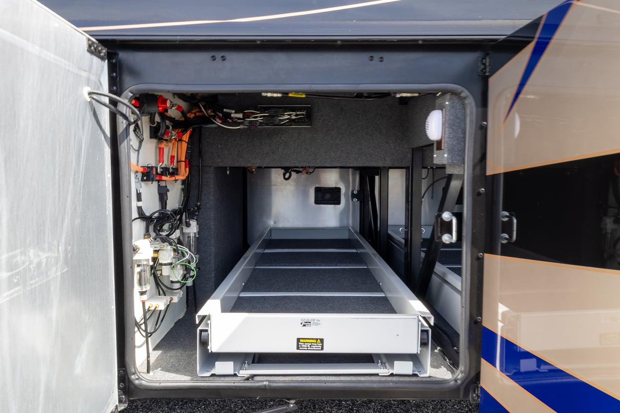 2019 Foretravel iH 45 gallery image-43