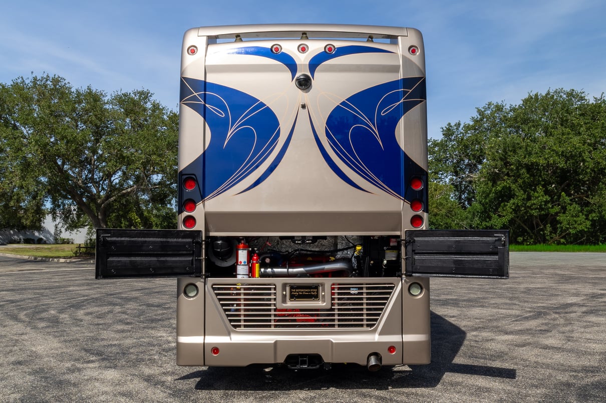 2019 Foretravel iH 45 gallery image-47