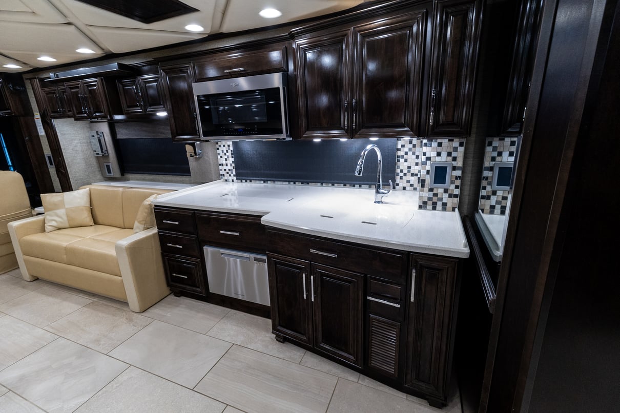 2020 Newmar Mountain Aire 4551 gallery image-20