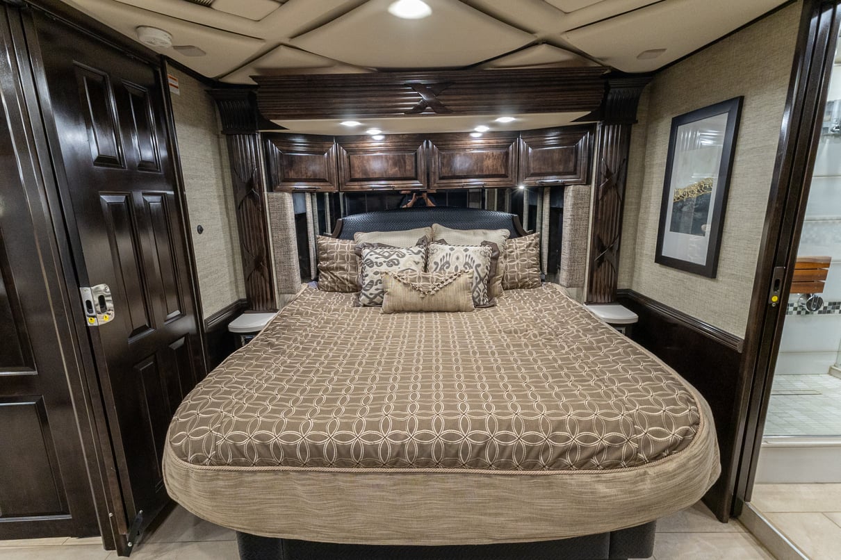 2020 Newmar Mountain Aire 4551 gallery image-25