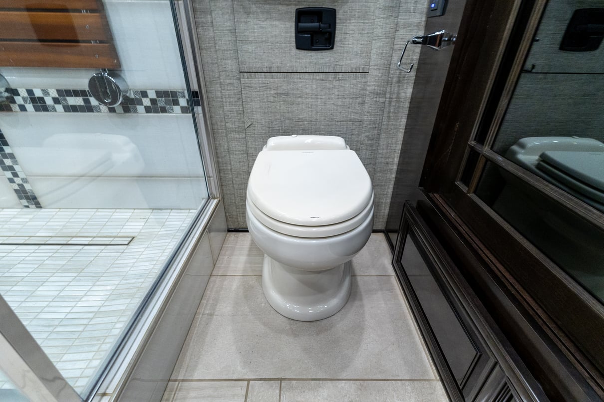 2020 Newmar Mountain Aire 4551 gallery image-30