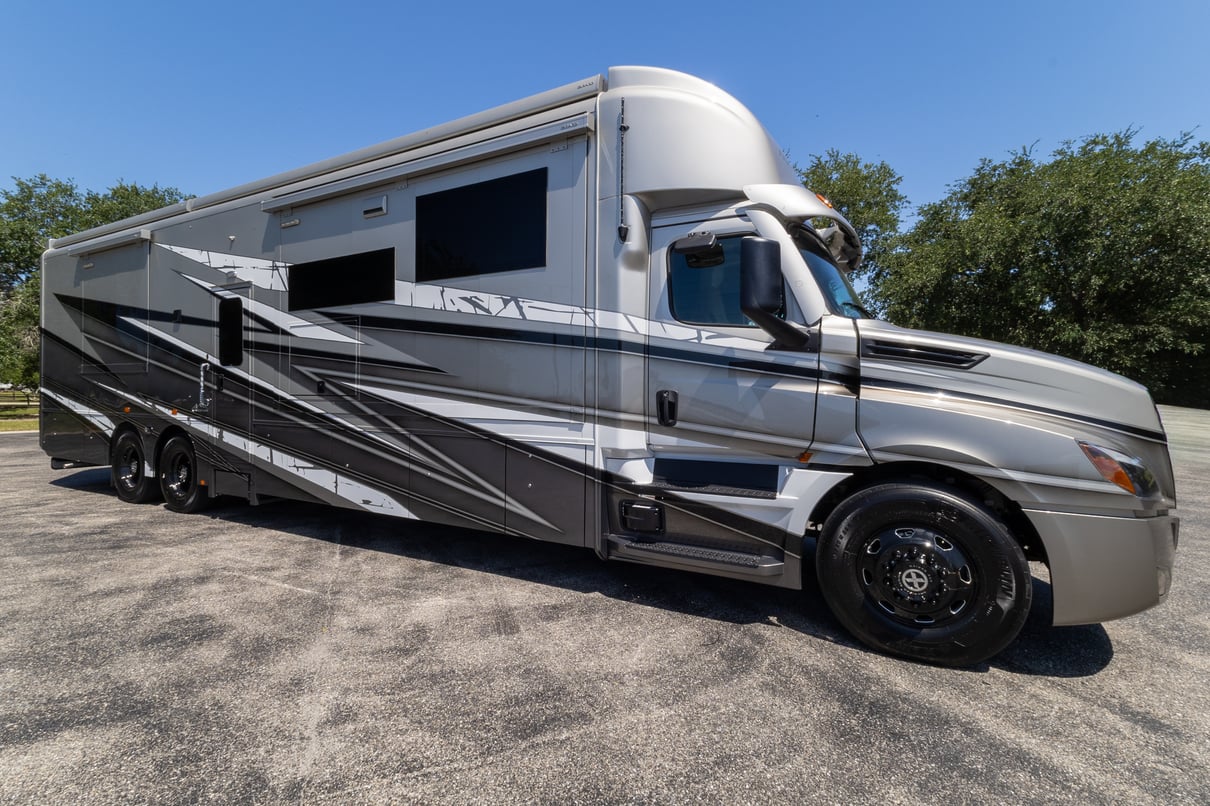 2026 SHOWHAULER ADVENTURE A4502 gallery image-2