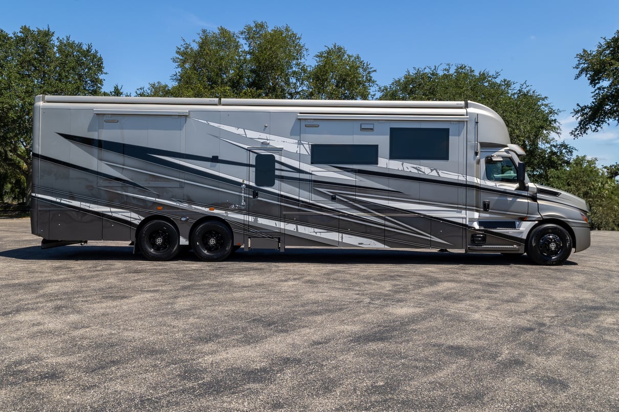 2026 SHOWHAULER ADVENTURE A4502 gallery image-3