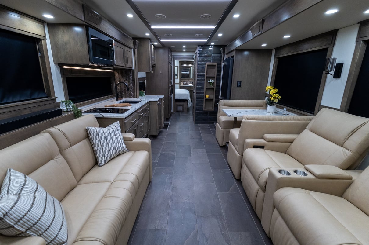 2026 SHOWHAULER ADVENTURE A4502 gallery image-15