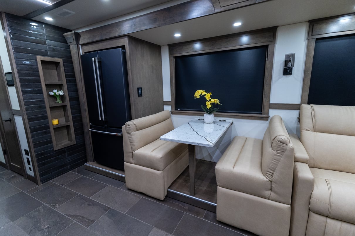 2026 SHOWHAULER ADVENTURE A4502 gallery image-17