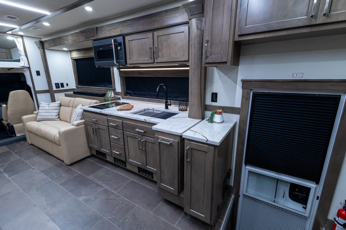 2026 SHOWHAULER ADVENTURE A4502 gallery image-22
