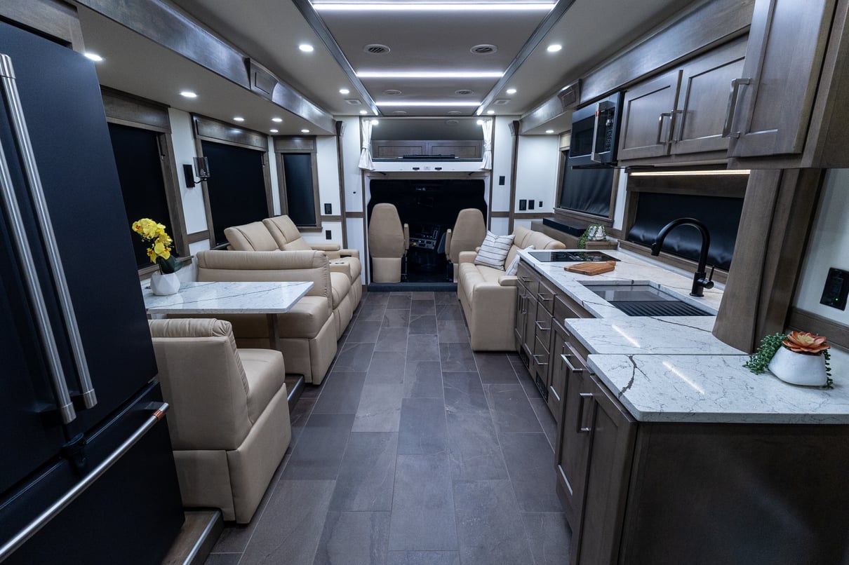 2026 SHOWHAULER ADVENTURE A4502 gallery image-23