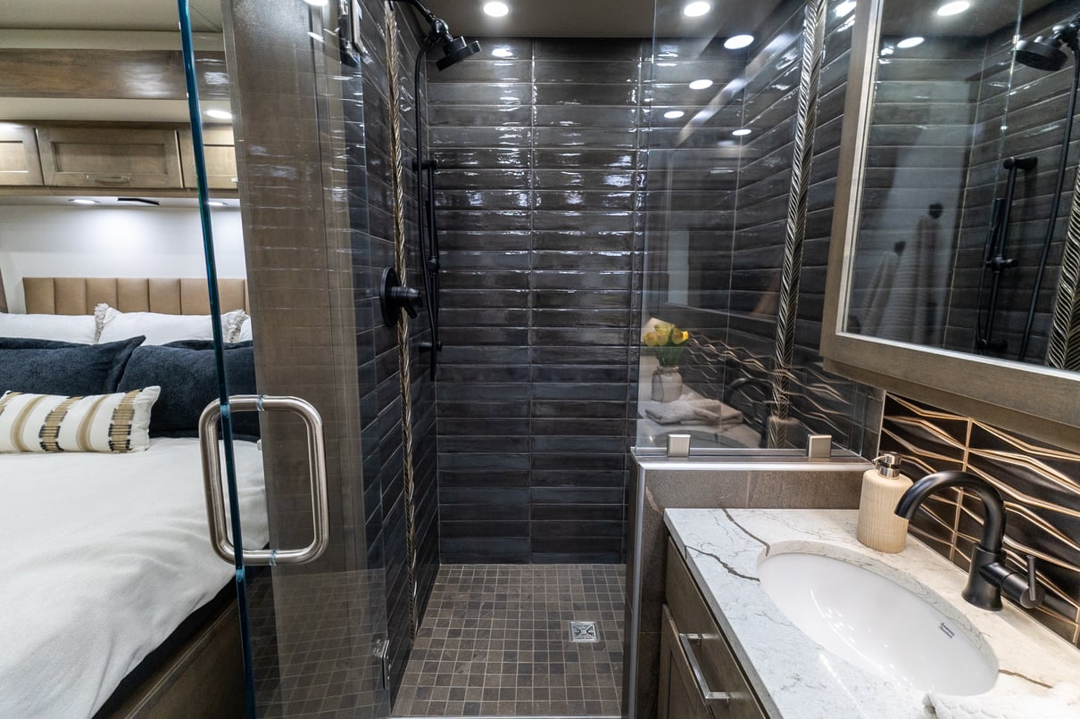 2026 SHOWHAULER ADVENTURE A4502 gallery image-32