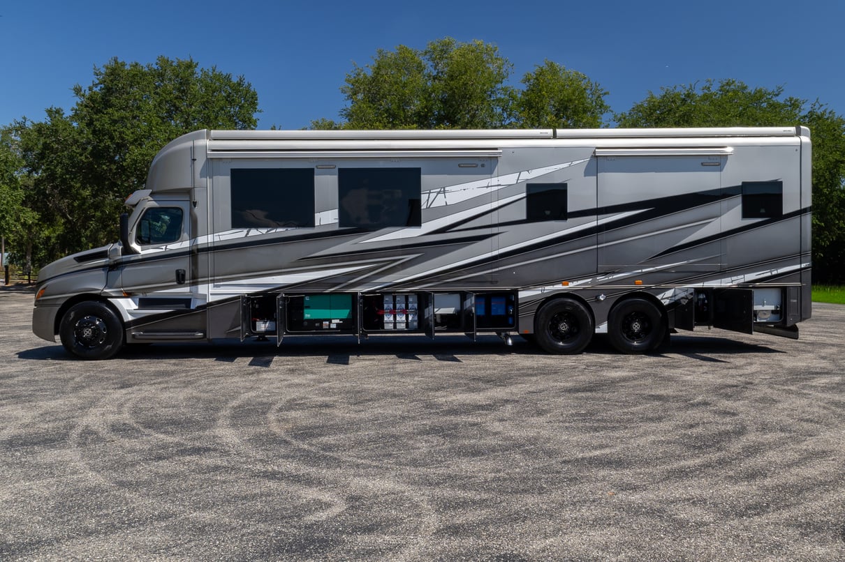 2026 SHOWHAULER ADVENTURE A4502 gallery image-36
