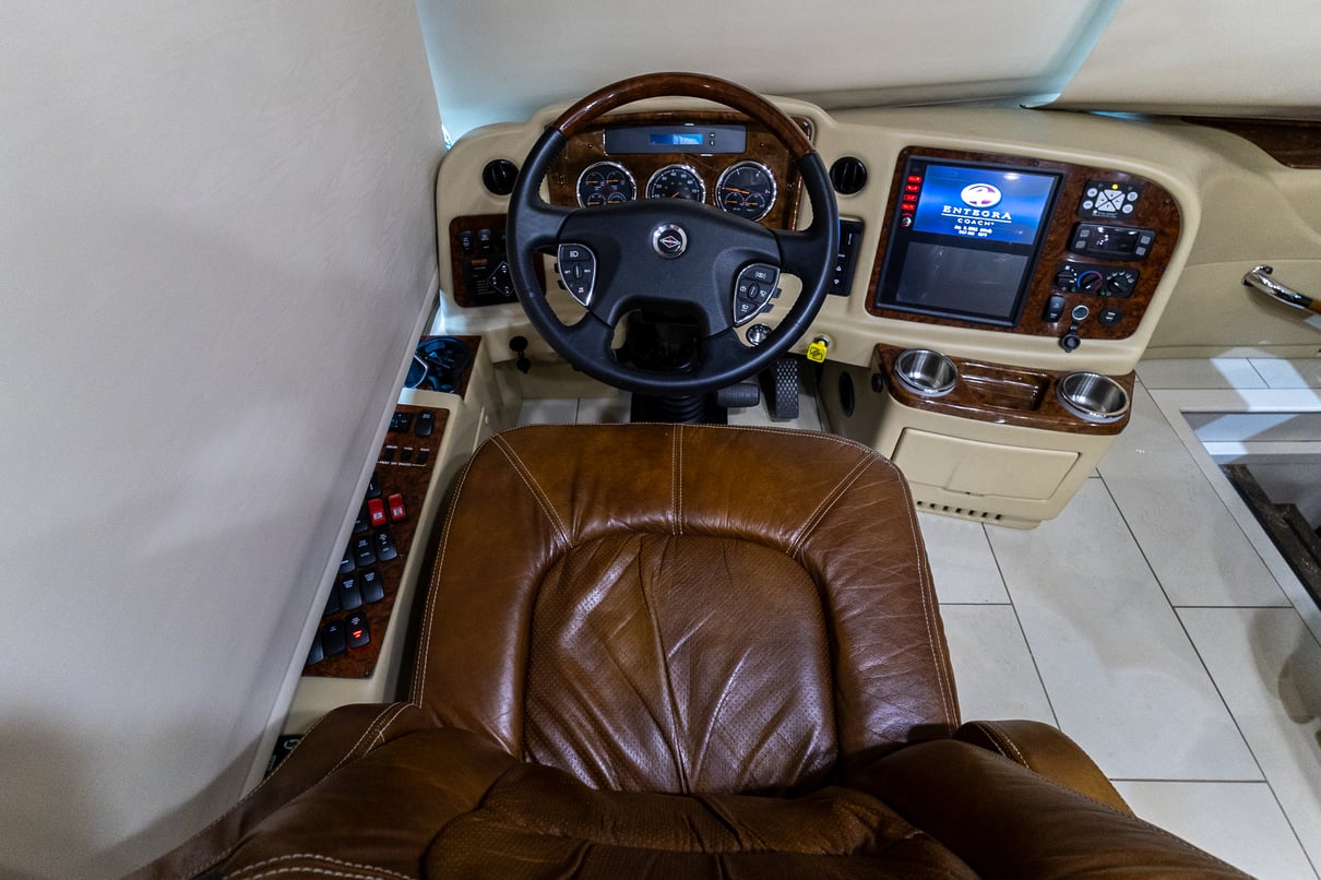 2017 Entegra Cornerstone 45B gallery image-13