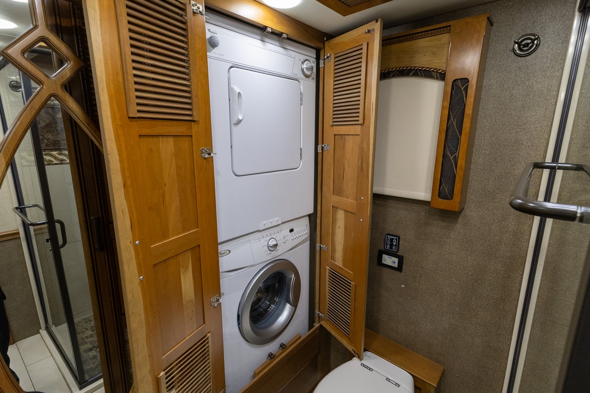 2017 Entegra Cornerstone 45B gallery image-31
