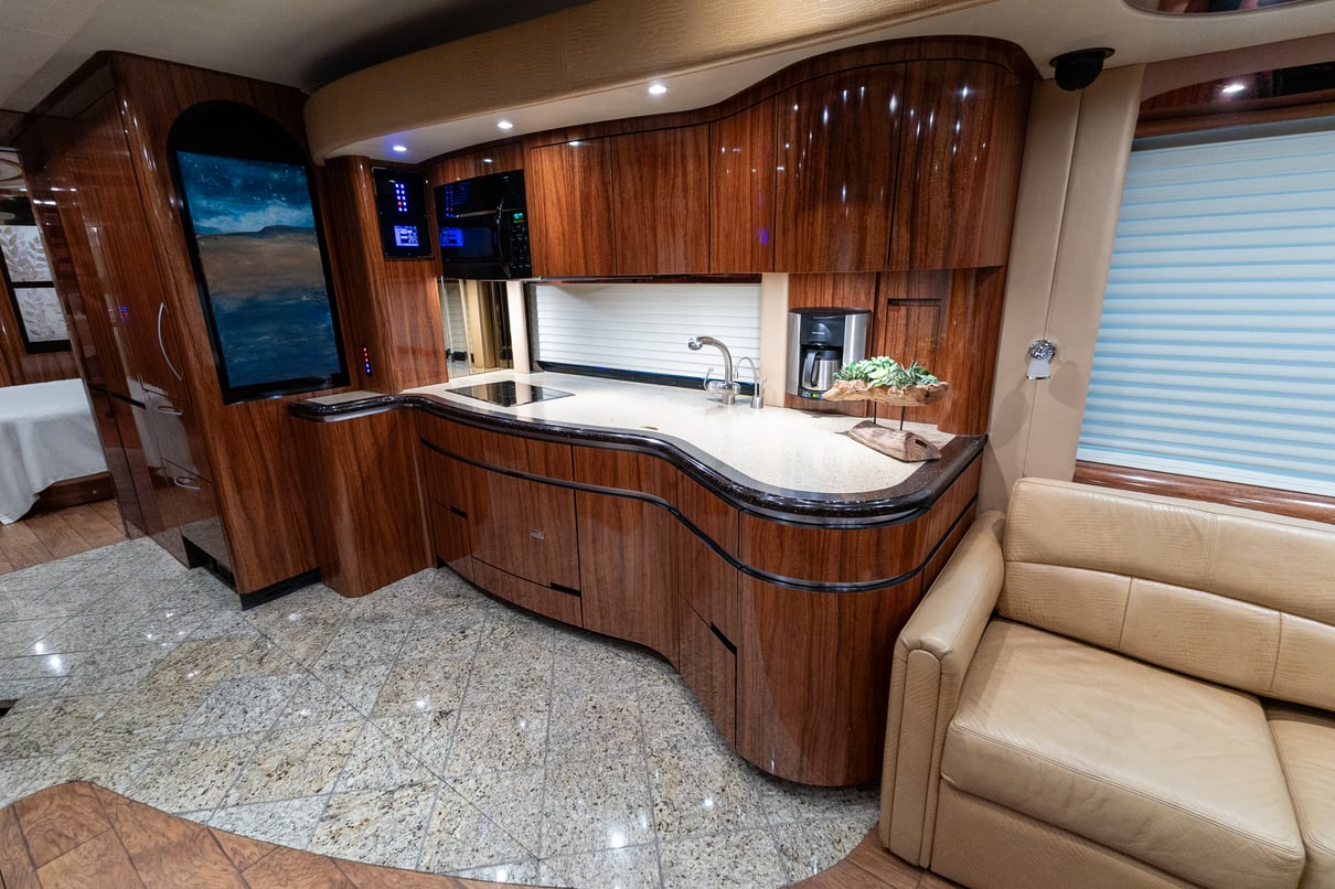 2012 Newell P2000i gallery image-18