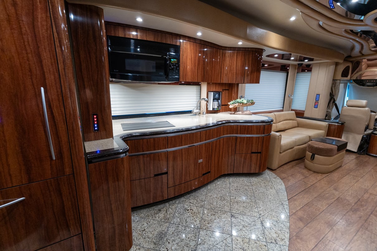 2012 Newell P2000i gallery image-20