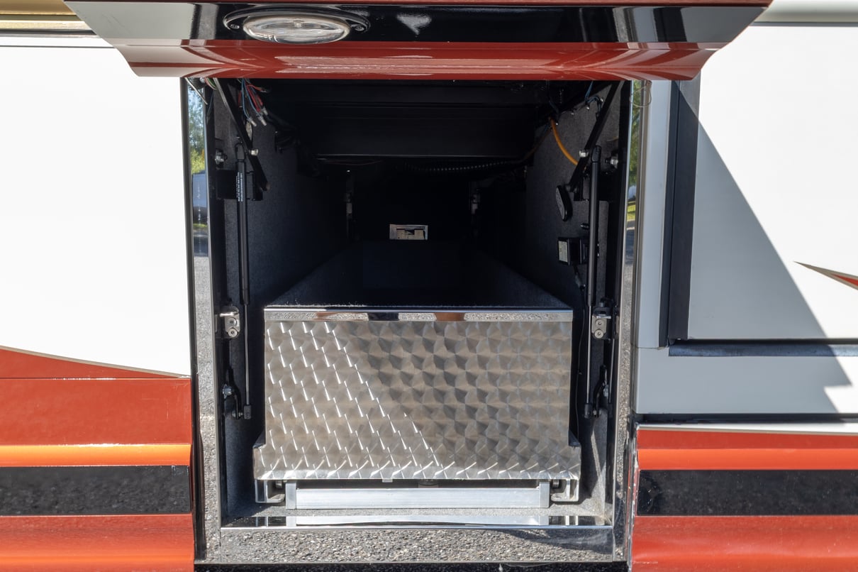 2012 Newell P2000i gallery image-37