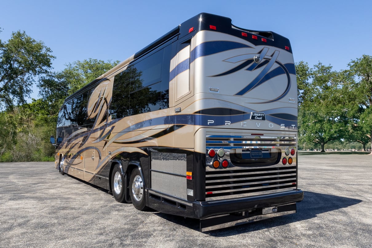 2009 Prevost Liberty H3 45 gallery image-7