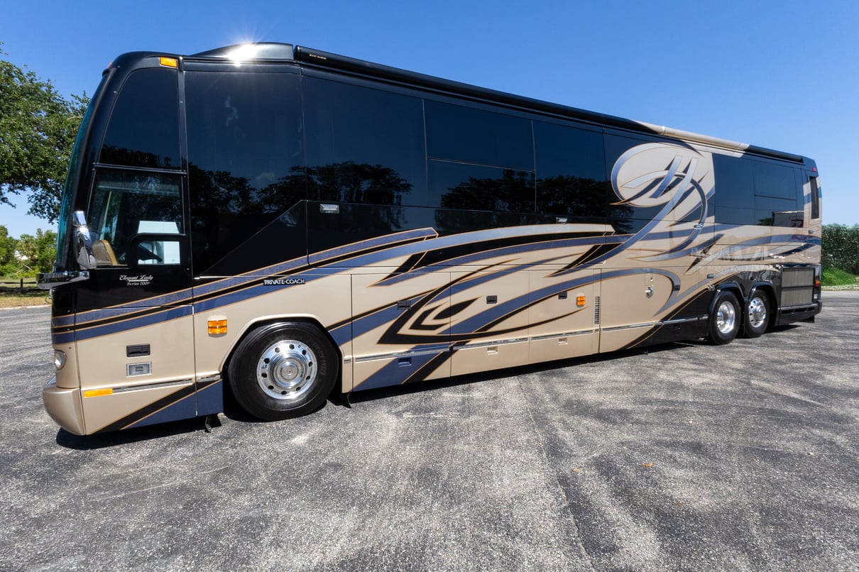 2009 Prevost Liberty H3 45 gallery image-10