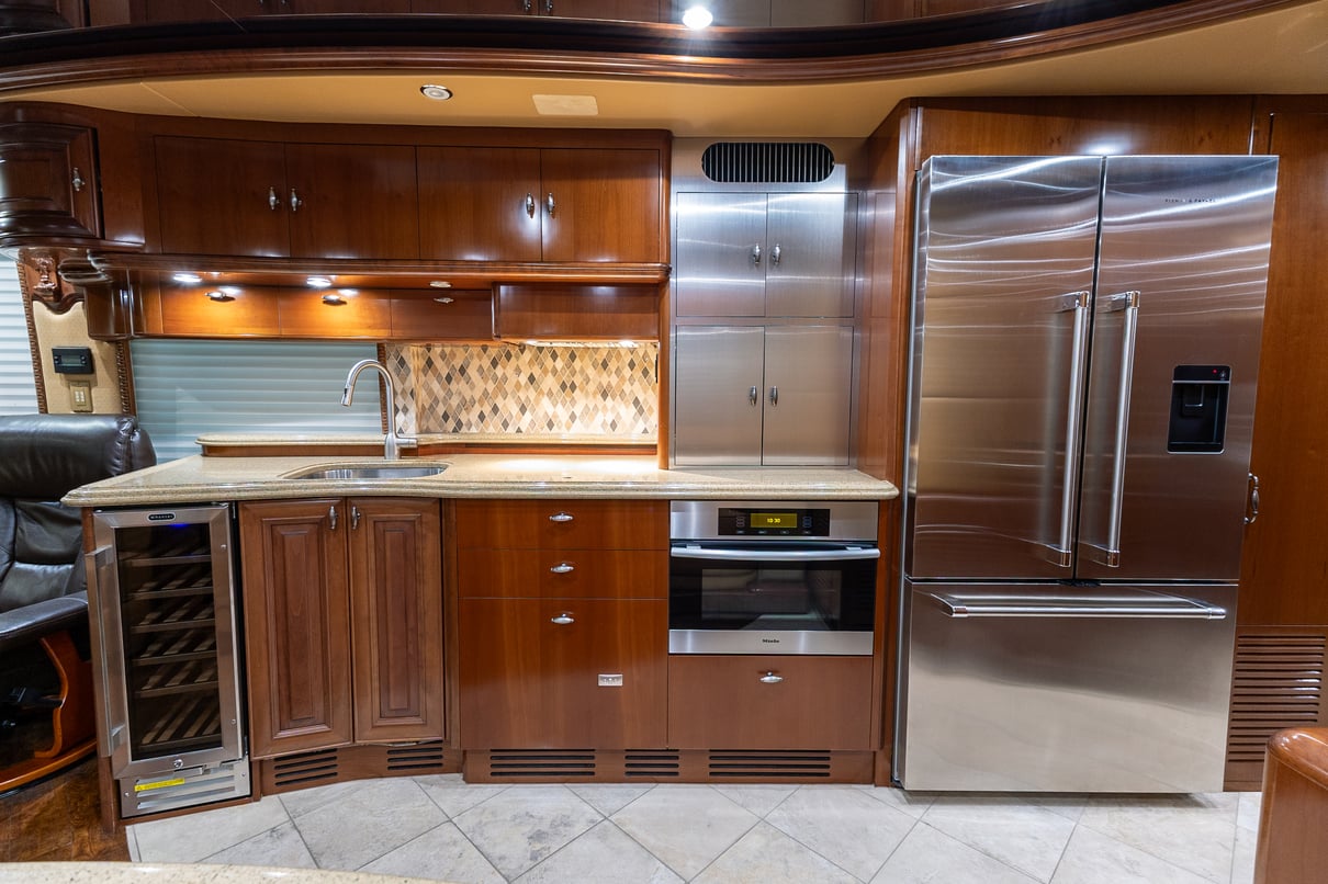 2009 Prevost Liberty H3 45 gallery image-19