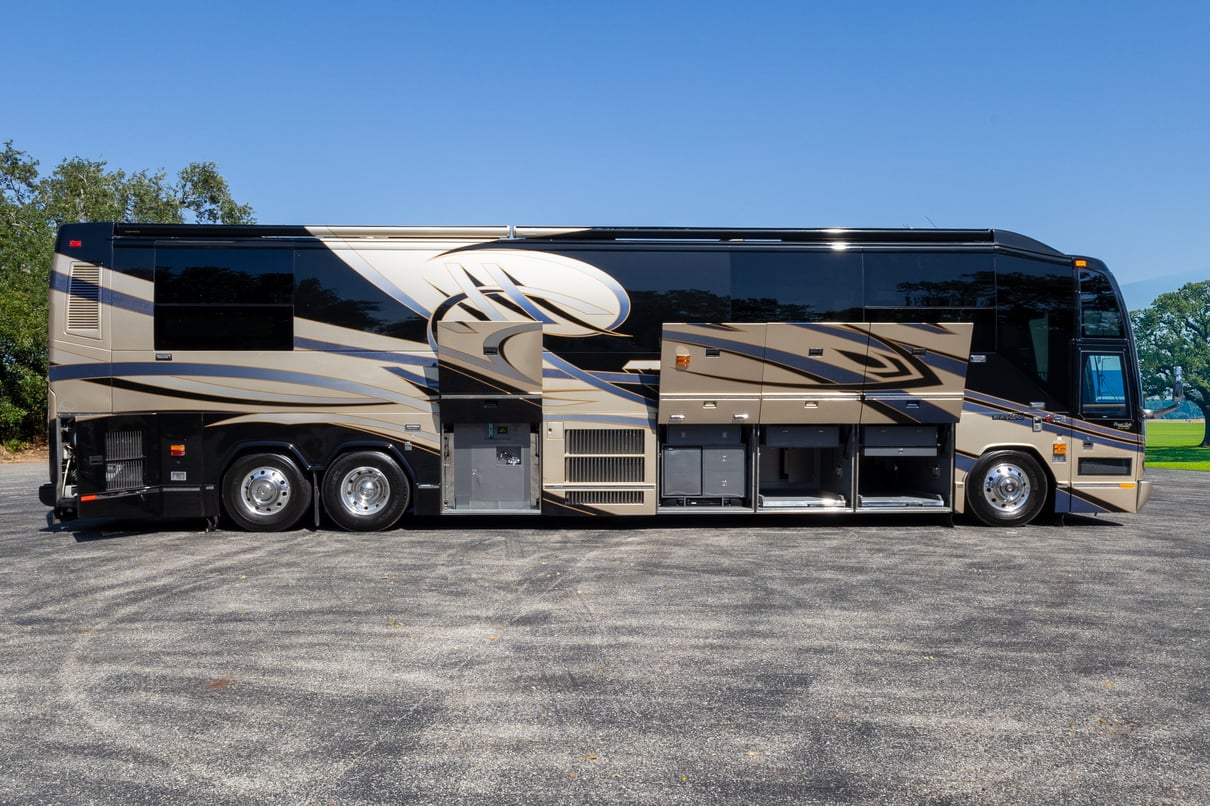 2009 Prevost Liberty H3 45 gallery image-33