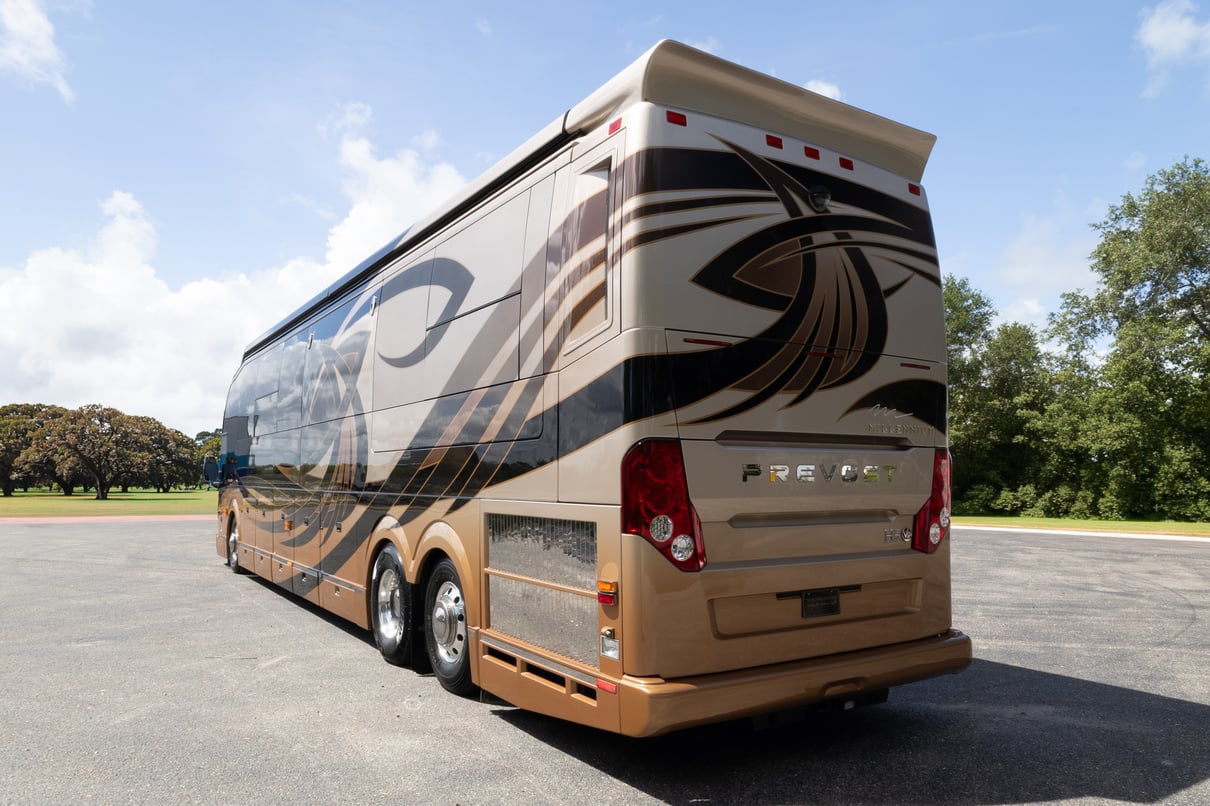 2014 Prevost Millennium H3 45 gallery image-7