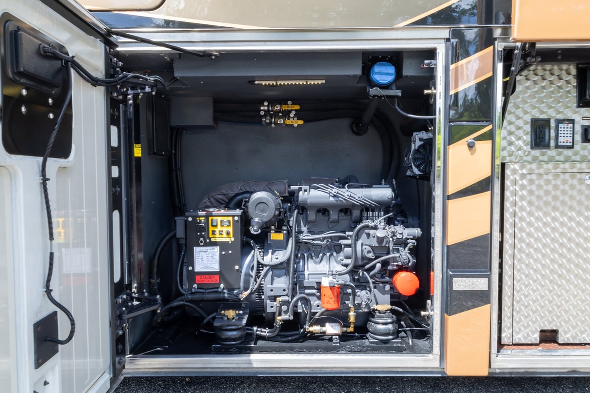 2014 Prevost Millennium H3 45 gallery image-43