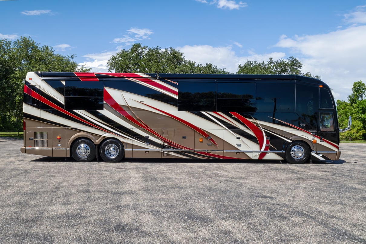 2020 Prevost Marathon H3-45 gallery image-3