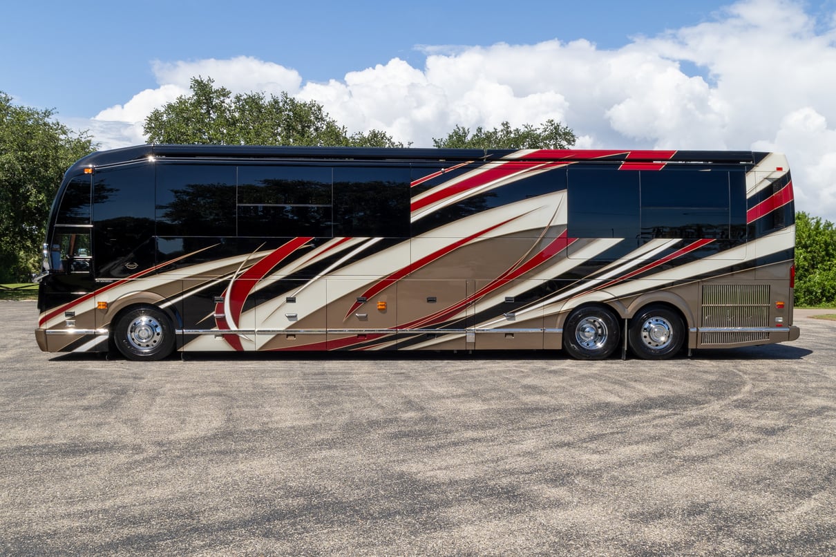 2020 Prevost Marathon H3-45 gallery image-9