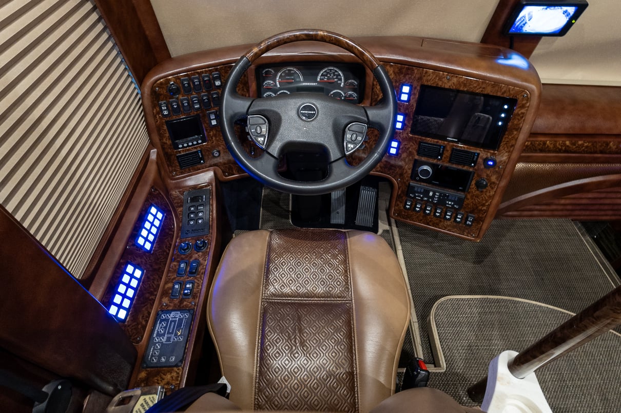 2020 Prevost Marathon H3-45 gallery image-13