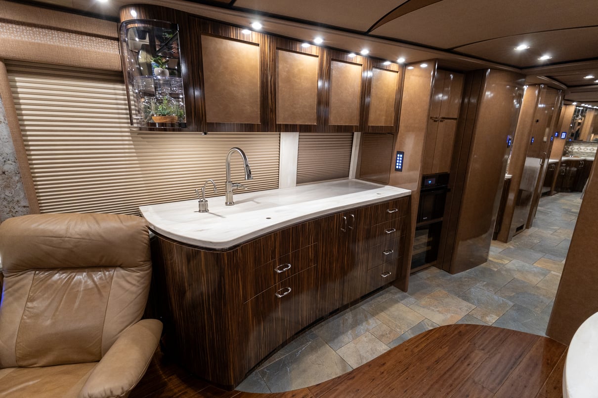 2020 Prevost Marathon H3-45 gallery image-19