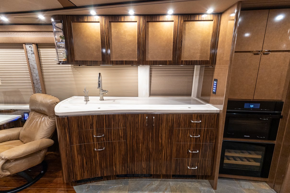 2020 Prevost Marathon H3-45 gallery image-20
