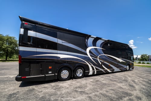 2016 Prevost Millennium H3 45