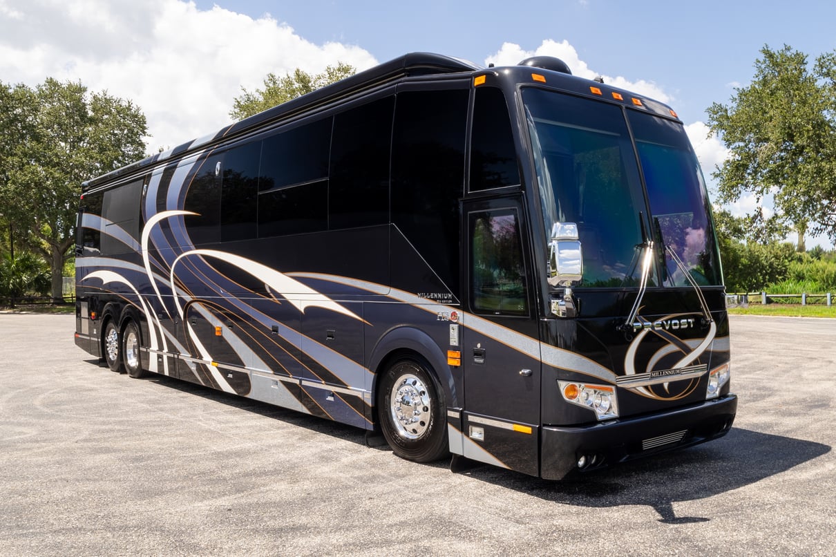 2016 Prevost Millennium H3 45 gallery image-1