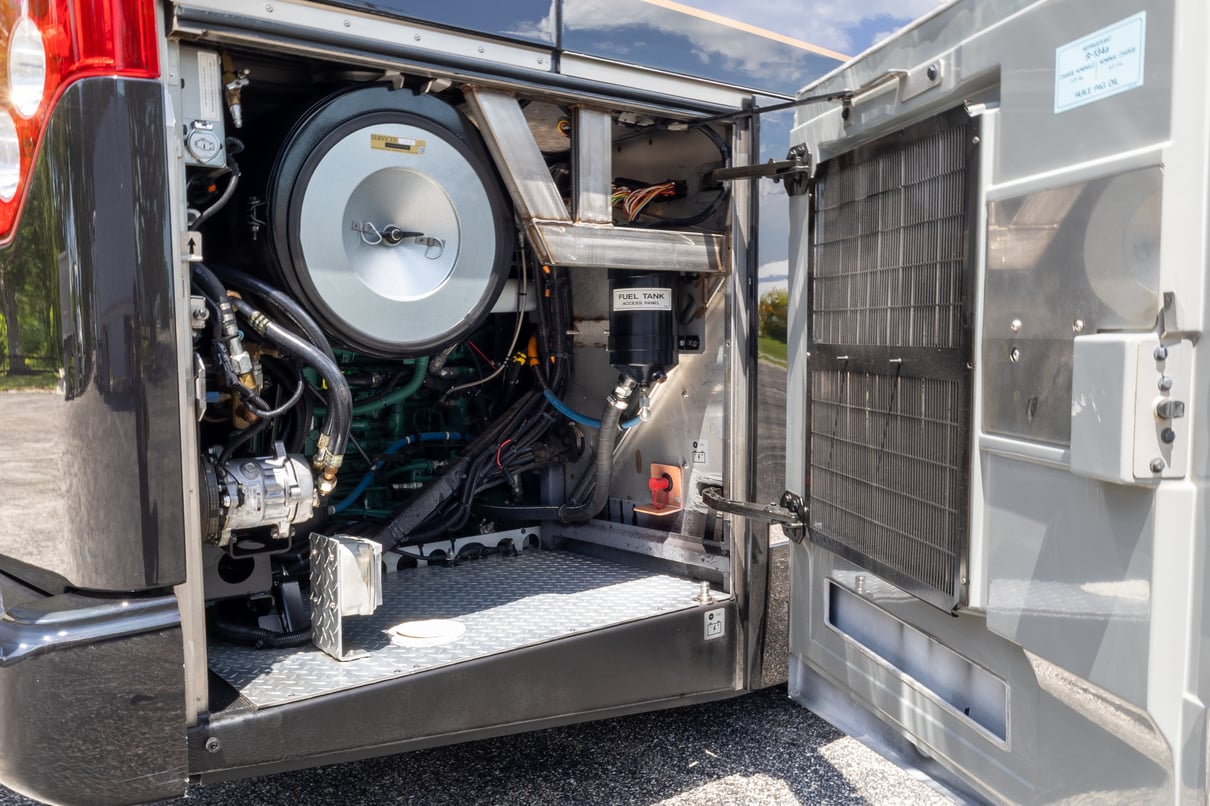 2016 Prevost Millennium H3 45 gallery image-34